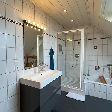 Zum Schoenen Ausblick Apartmán *